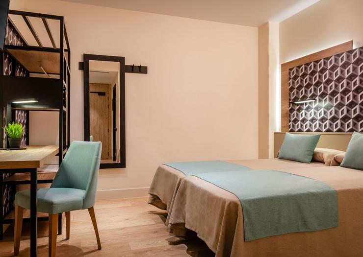 Twin/double room Ronda House Hotel Barcelona Twin/double room Ronda House Hotel Barcelona